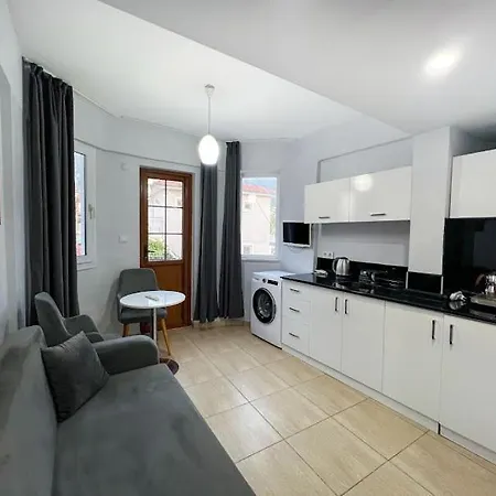 Apartment Paddys Ovacik *