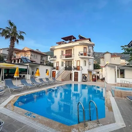 Paddys Ovacik Oludeniz